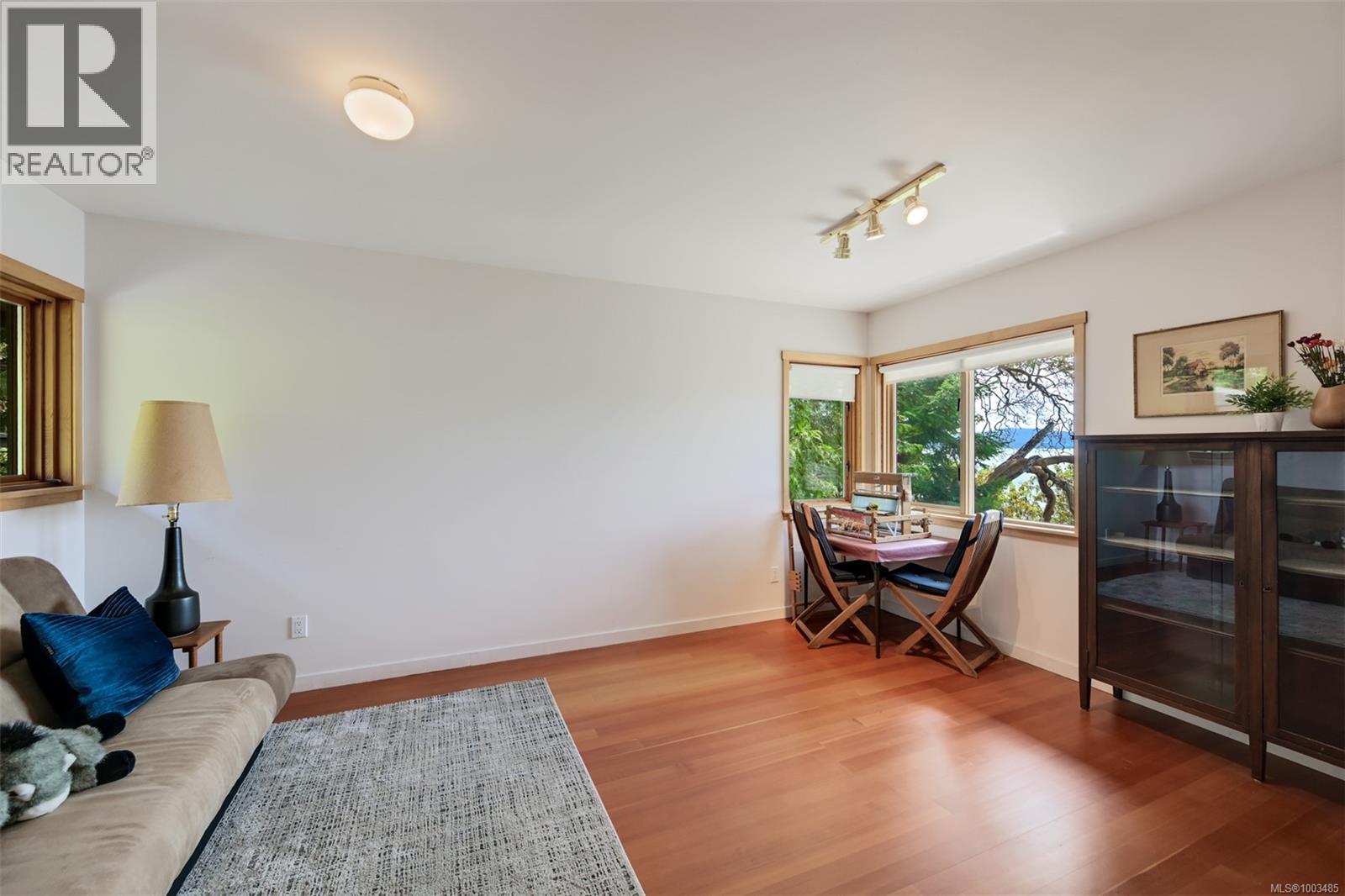 114 Arbutus Rd, Salt Spring