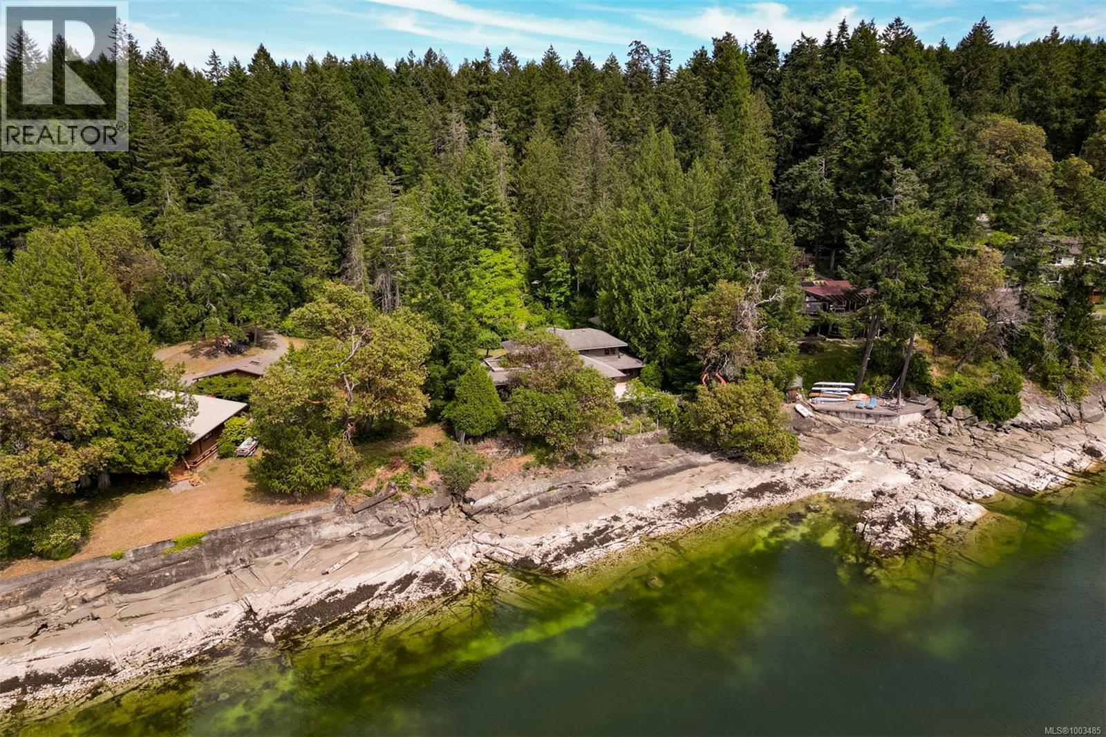 114 Arbutus Rd, Salt Spring
