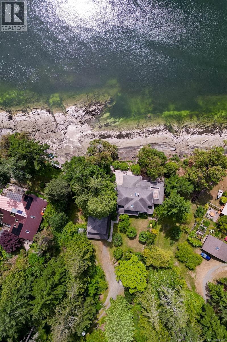 114 Arbutus Rd, Salt Spring