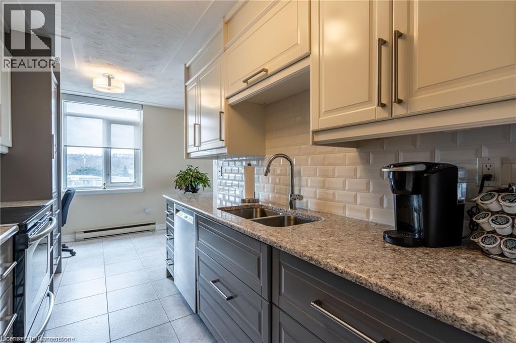 Photo 14 of 40 Harrisford Street Unit 402, Hamilton ON