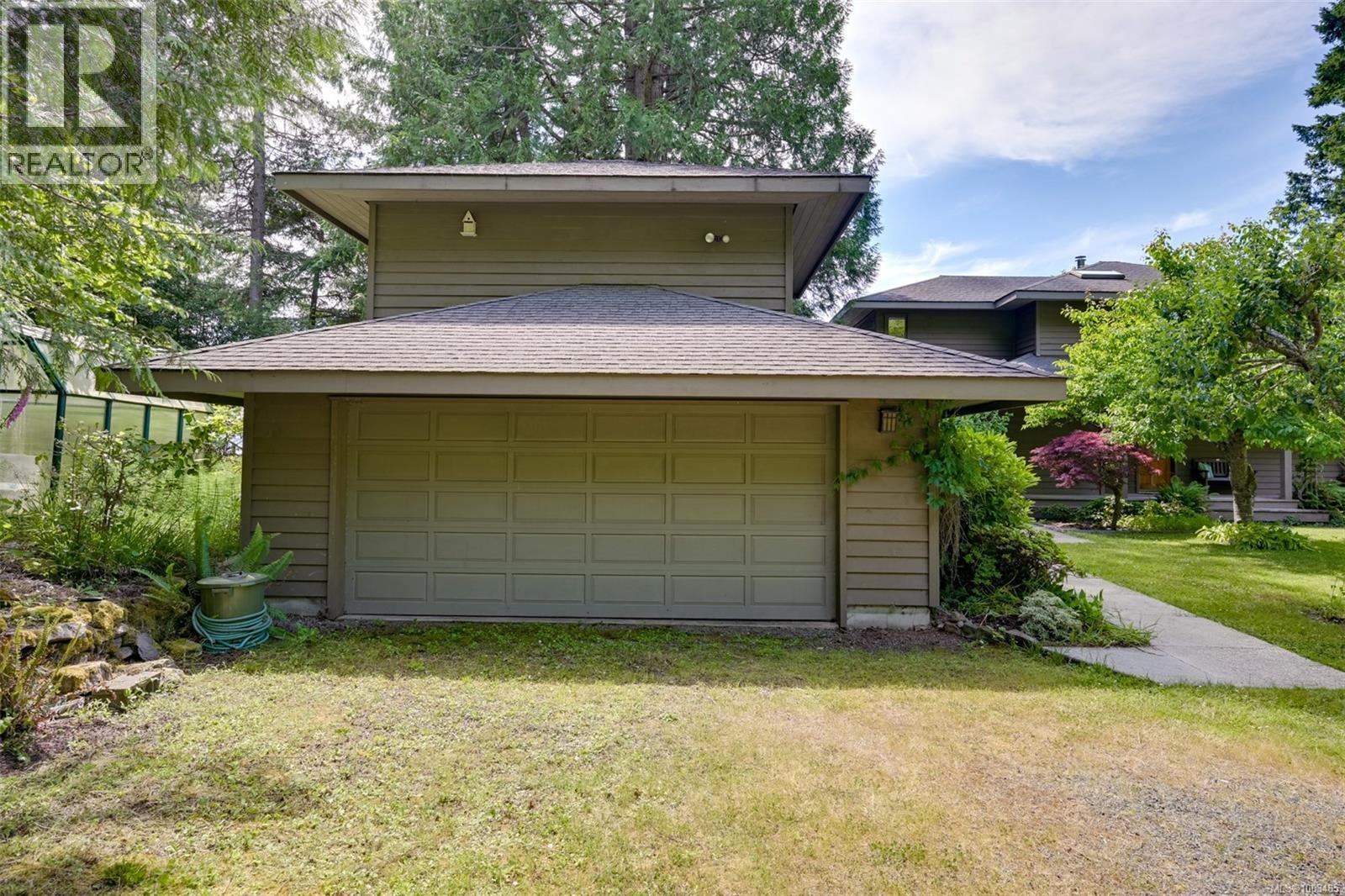 114 Arbutus Rd, Salt Spring