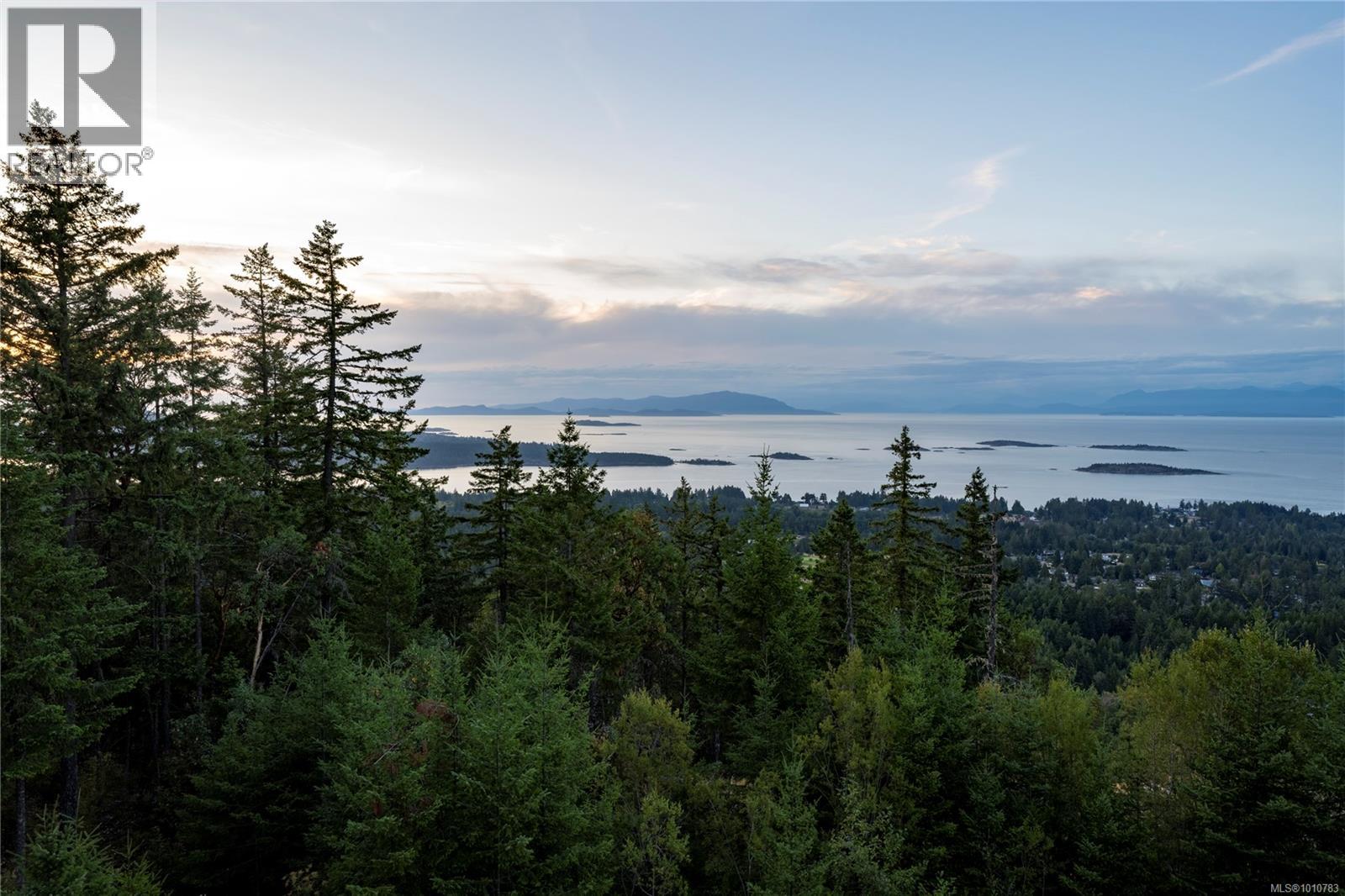 Photo 10 of 7546 Tonnerre Way, Lantzville BC