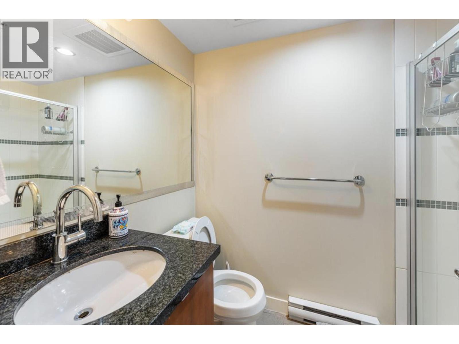 Photo 7 of 16 9180 Hemlock Drive, Richmond BC