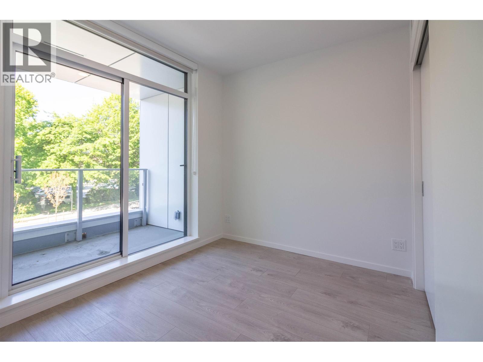 Photo 15 of 2 6788 Minoru Boulevard, Richmond BC