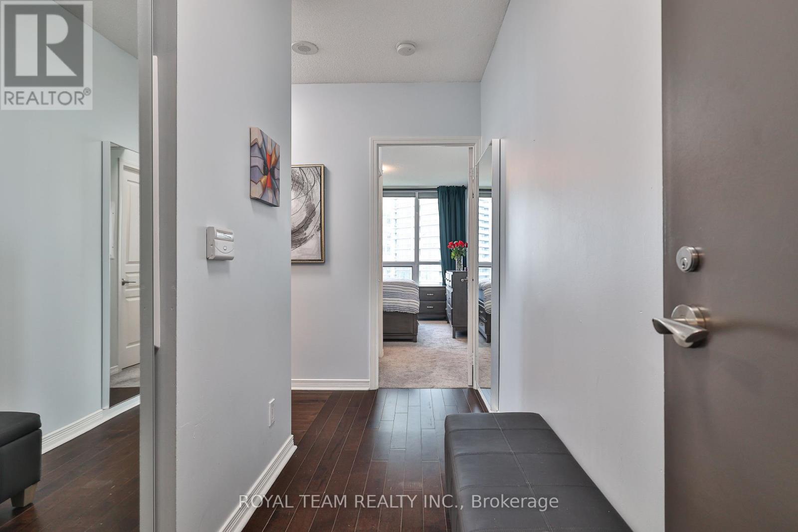 Photo 3 of 2504 2230 Lake Shore Boulevard W, Toronto ON