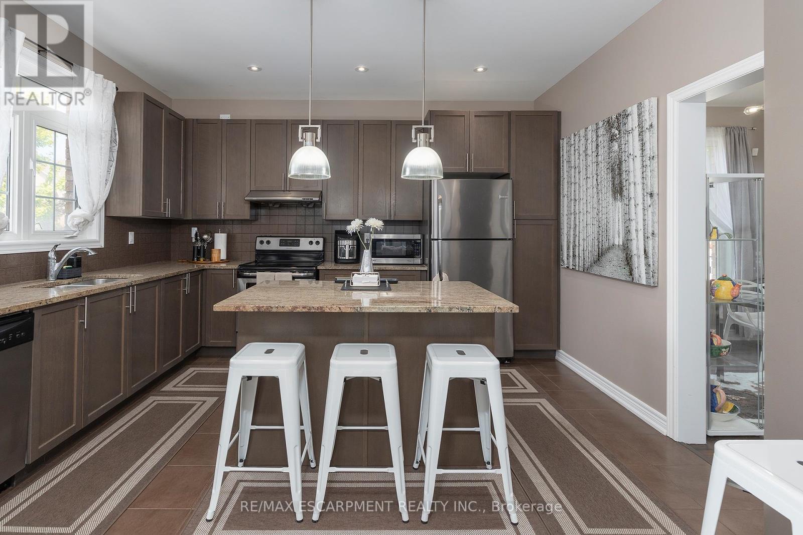 Photo 32 of 6325 St Michael Avenue, Niagara Falls ON