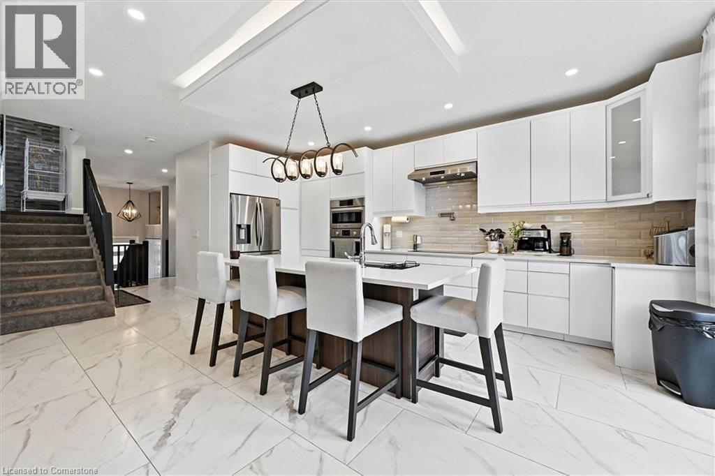 Photo 36 of 27 Blackburn Lane, Hamilton ON