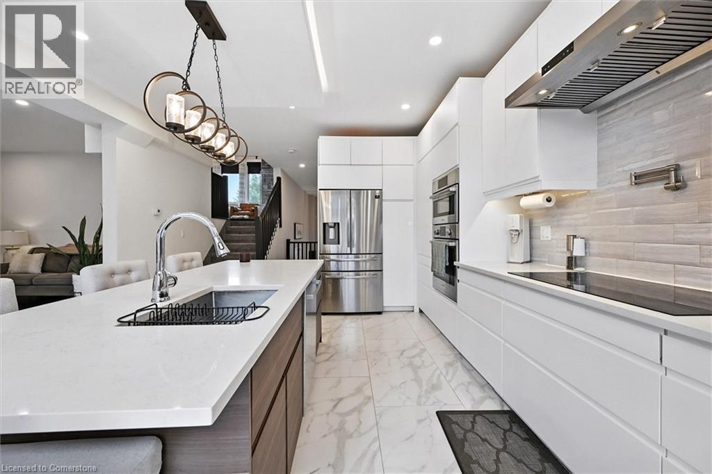 Photo 19 of 27 Blackburn Lane, Hamilton ON