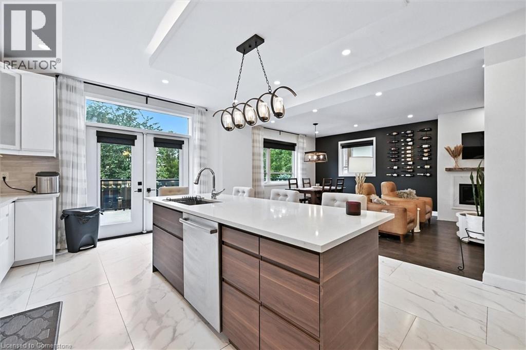 Photo 17 of 27 Blackburn Lane, Hamilton ON