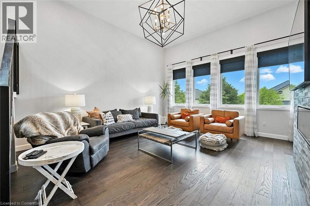 Photo 33 of 27 Blackburn Lane, Hamilton ON