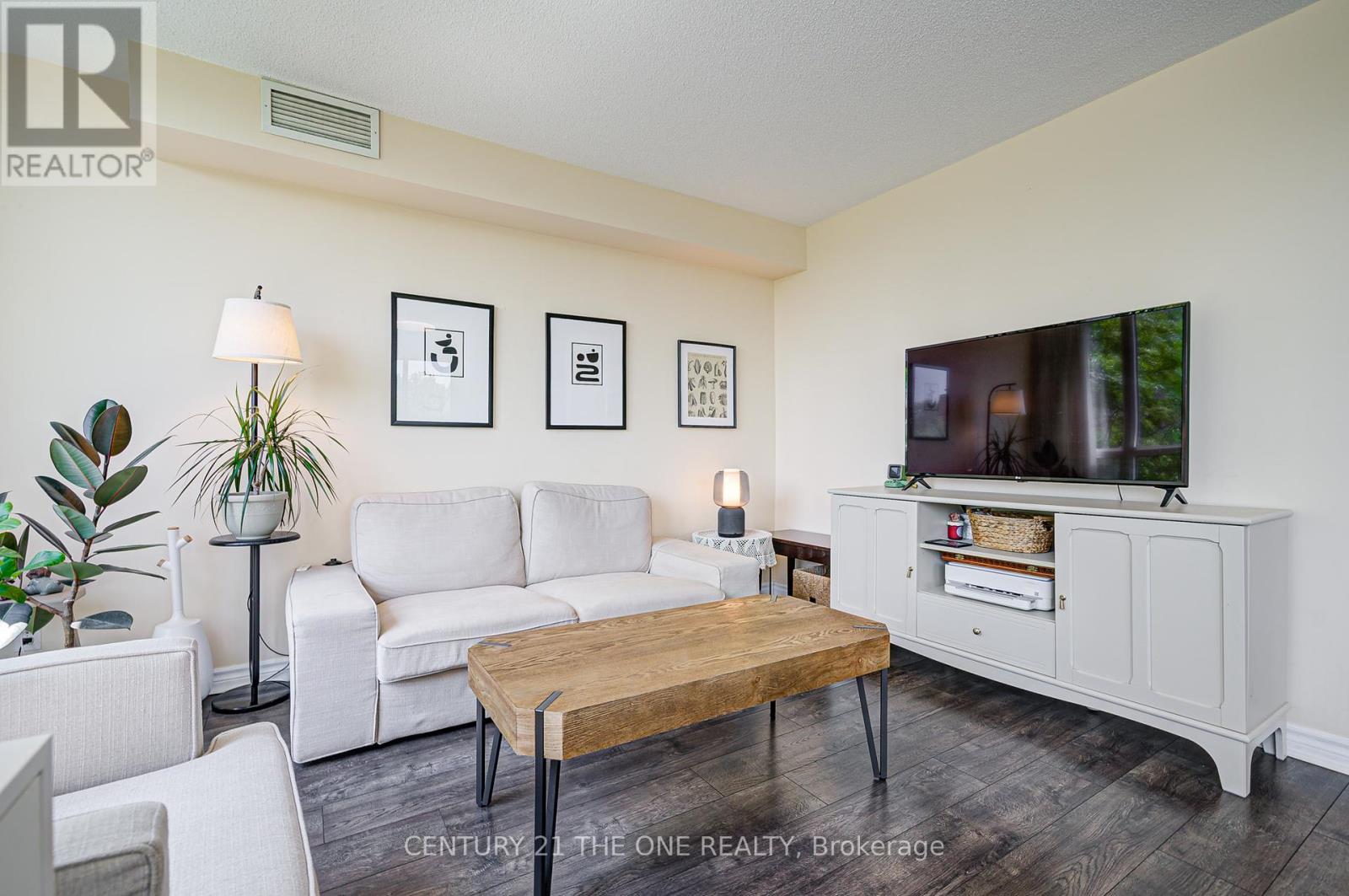 Photo 25 of 605 238 Doris Avenue, Toronto ON