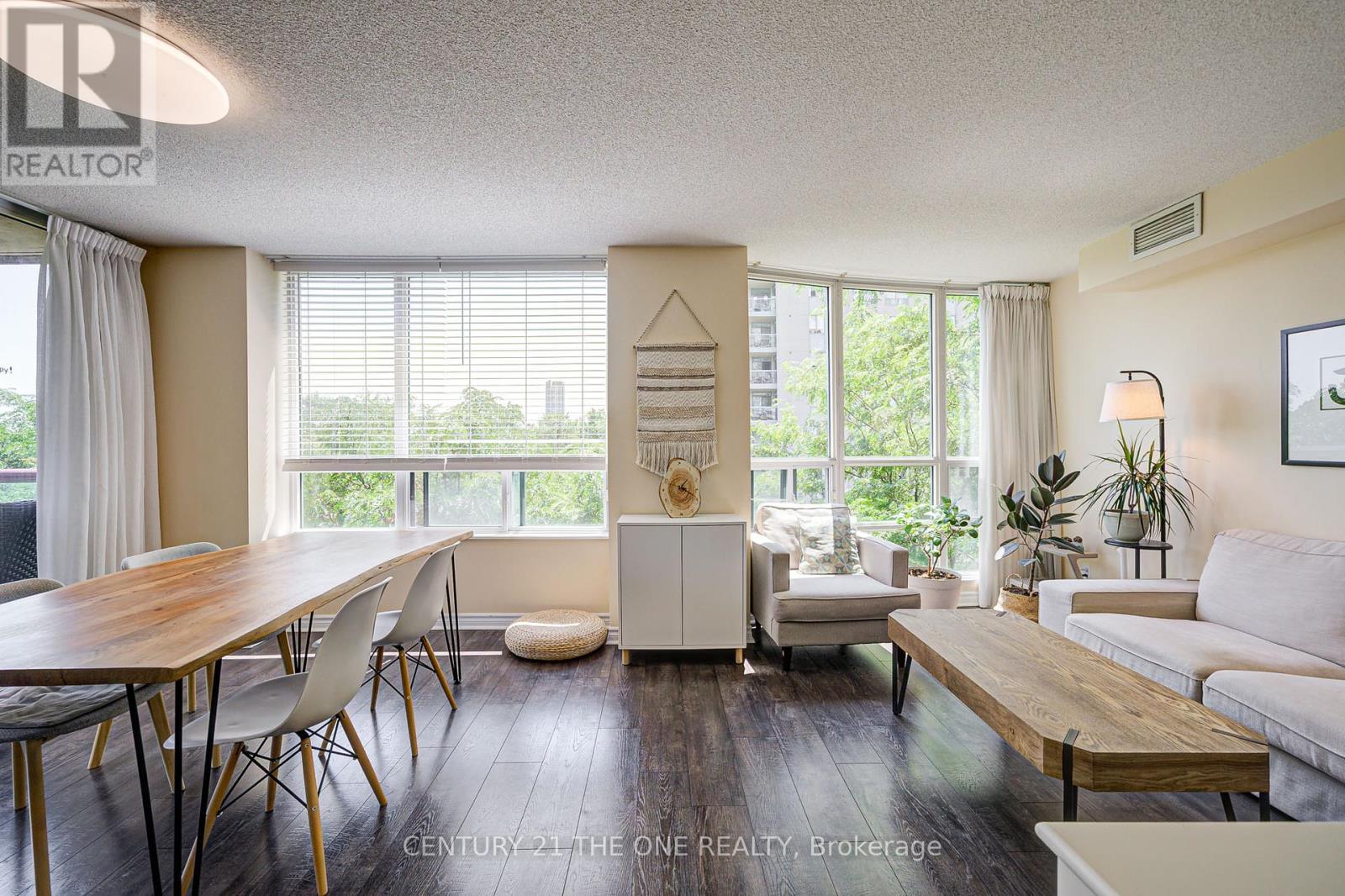 Photo 26 of 605 238 Doris Avenue, Toronto ON