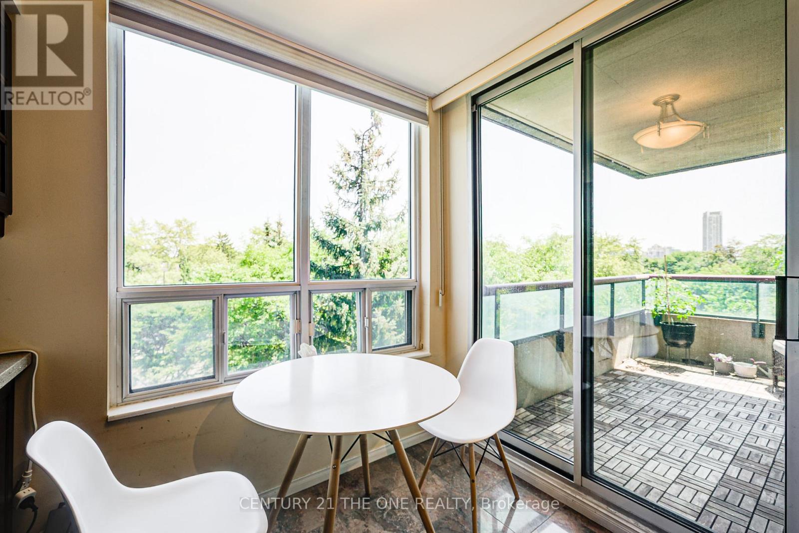 Photo 21 of 605 238 Doris Avenue, Toronto ON