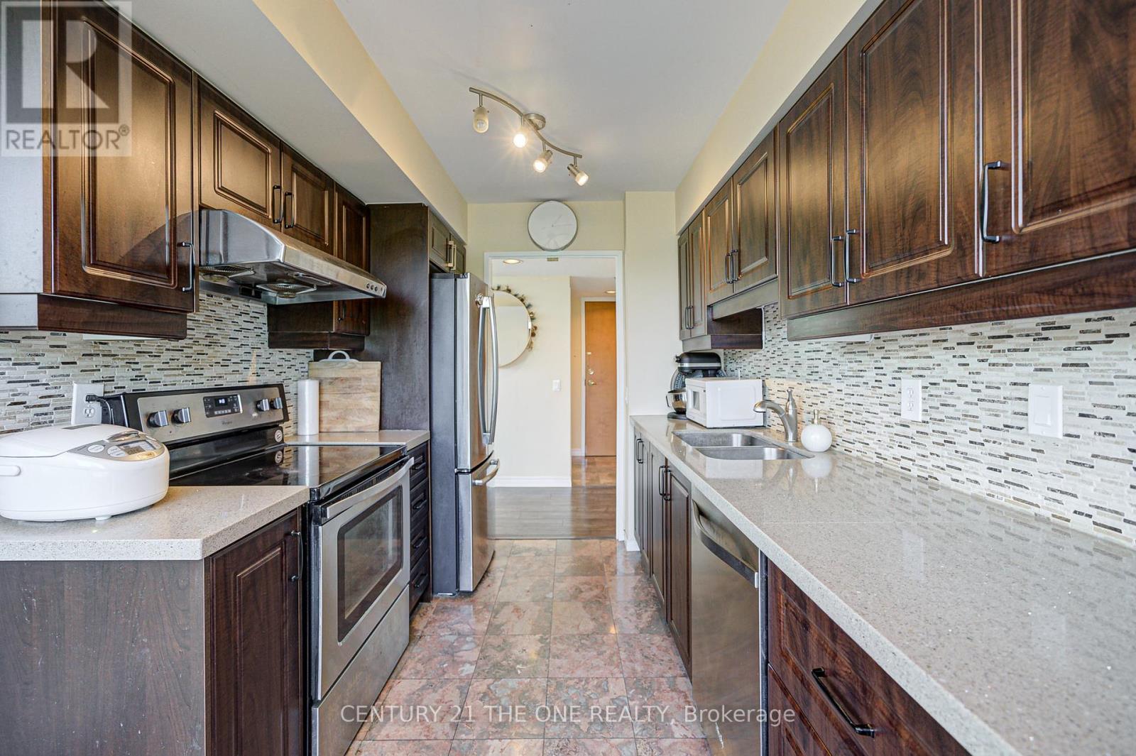 Photo 37 of 605 238 Doris Avenue, Toronto ON