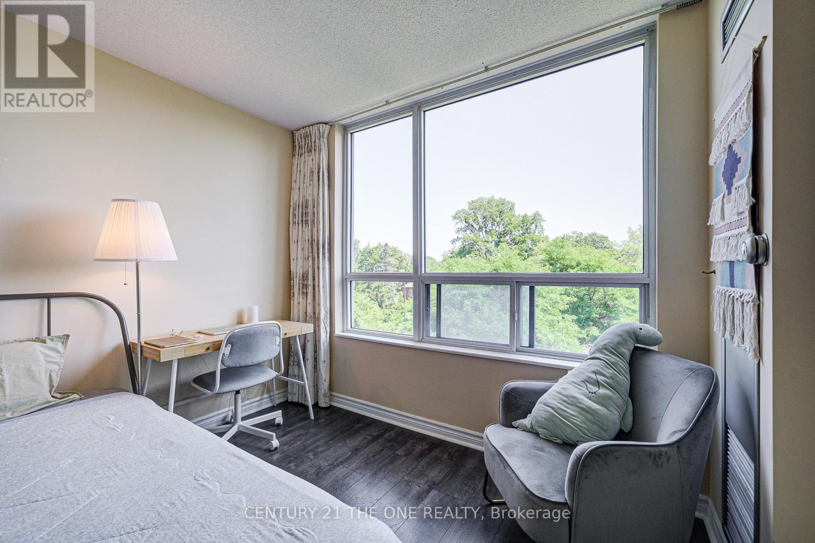 Photo 13 of 605 238 Doris Avenue, Toronto ON