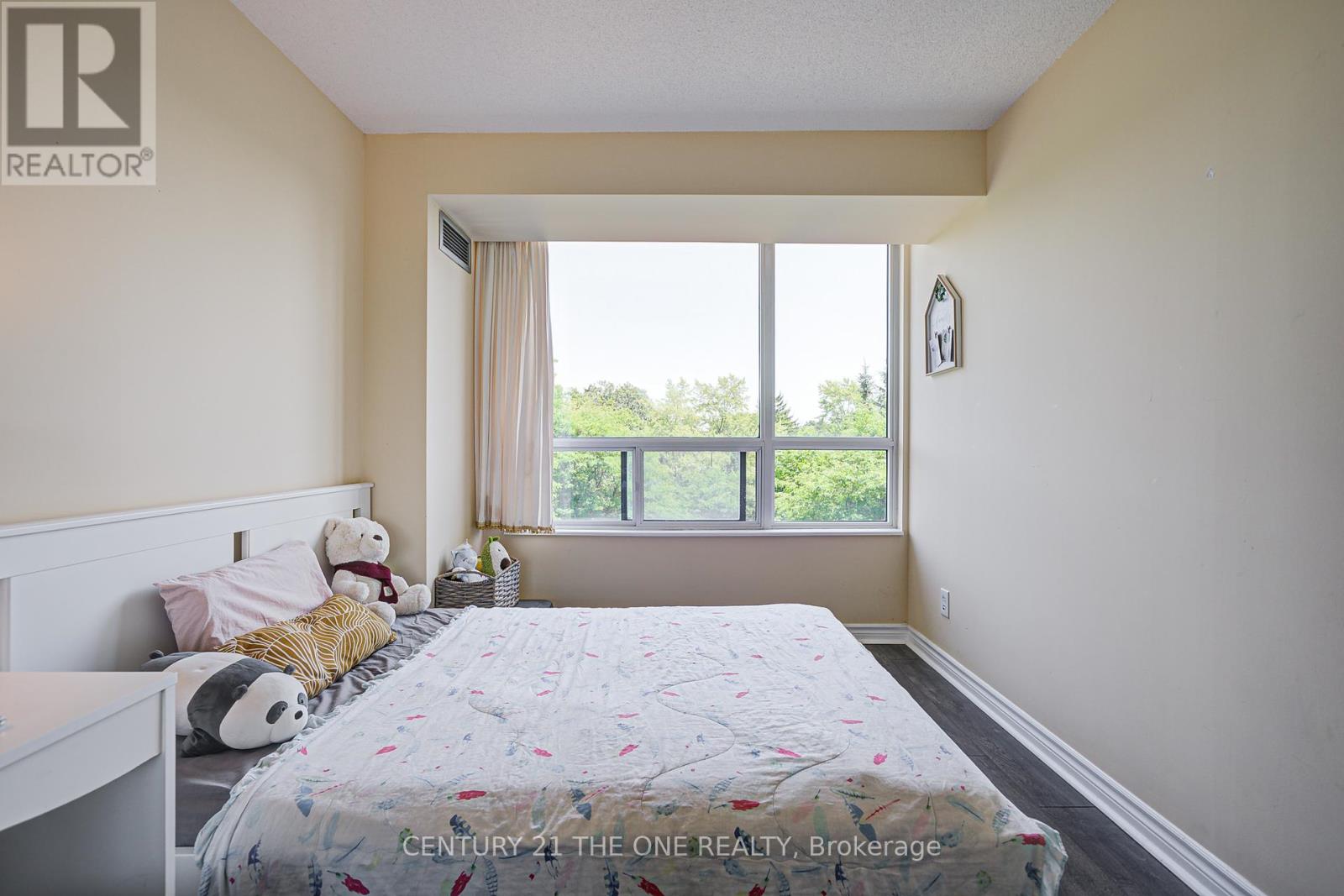 Photo 33 of 605 238 Doris Avenue, Toronto ON