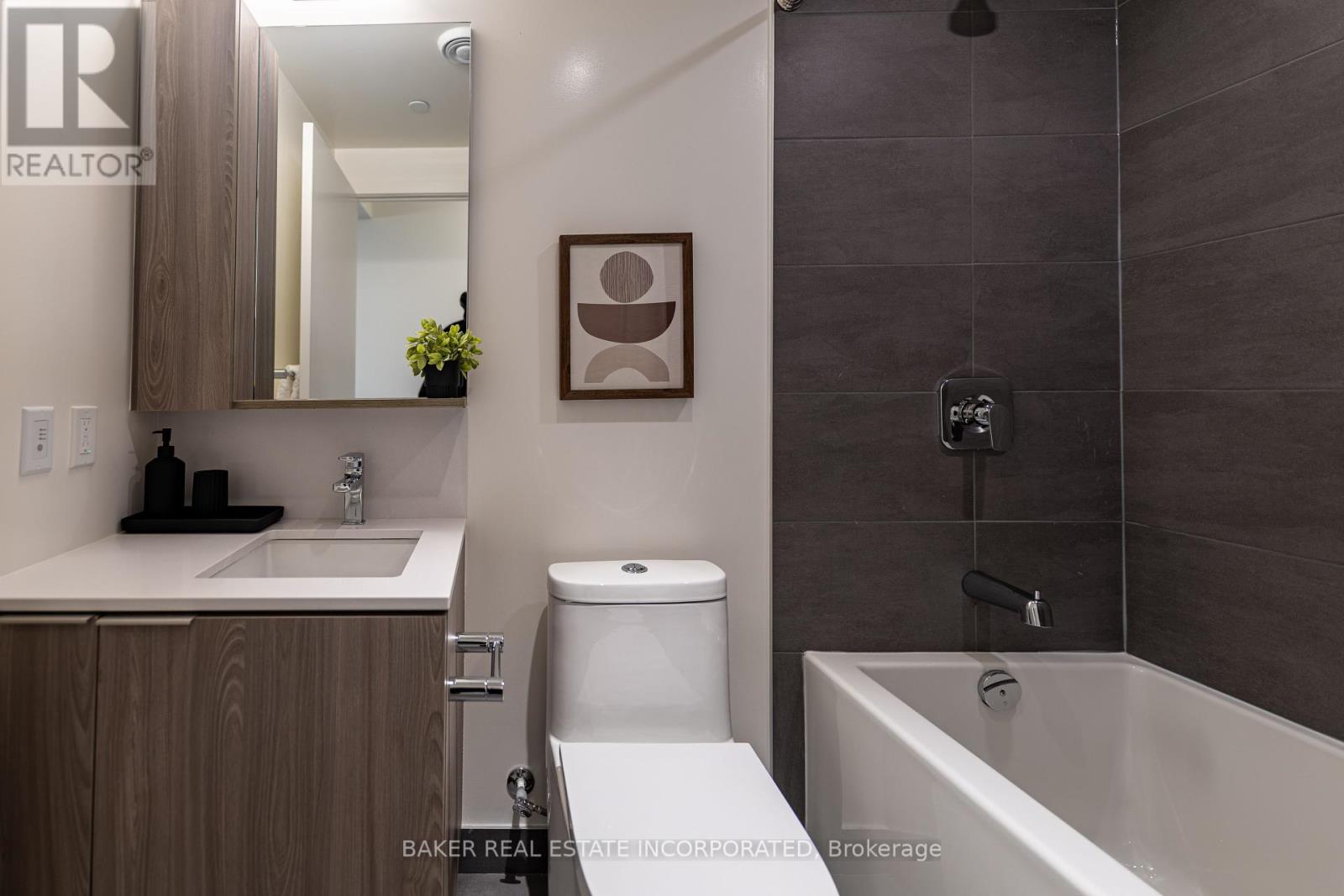 Photo 17 of 1210 223 Redpath Avenue, Toronto ON