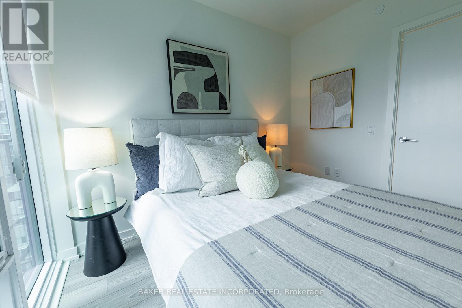 Photo 2 of 1210 223 Redpath Avenue, Toronto ON