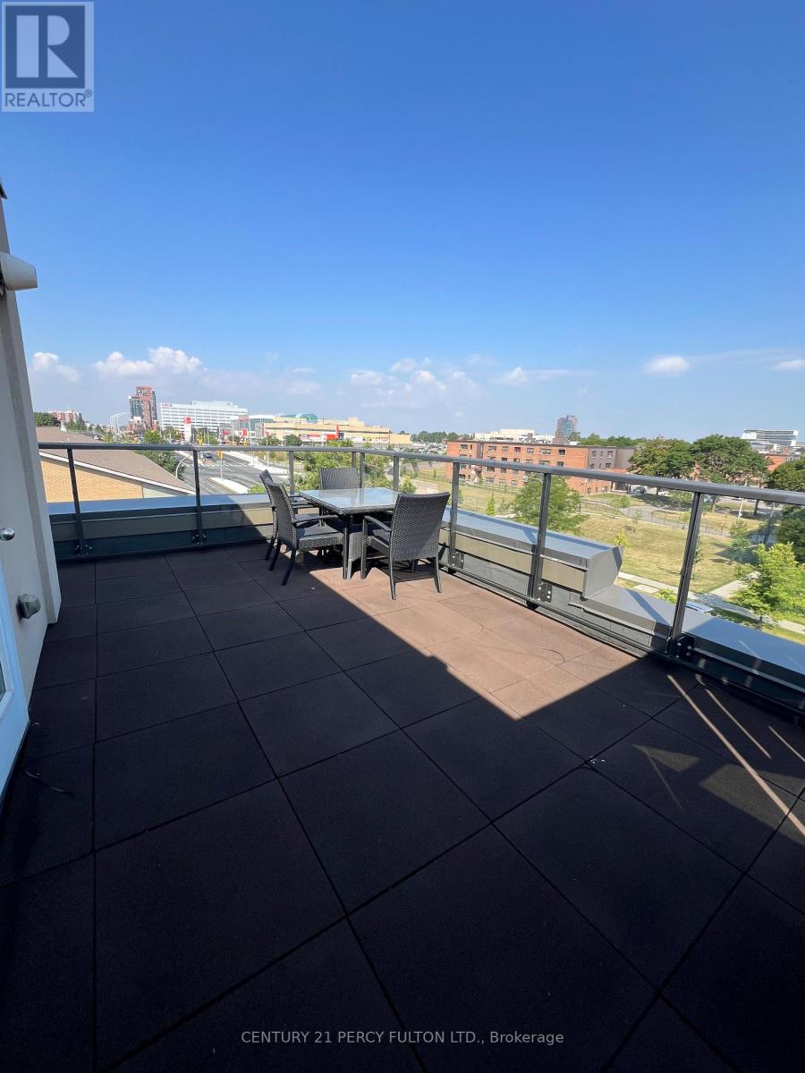 Photo 12 of 323 639 Lawrence Avenue W, Toronto ON
