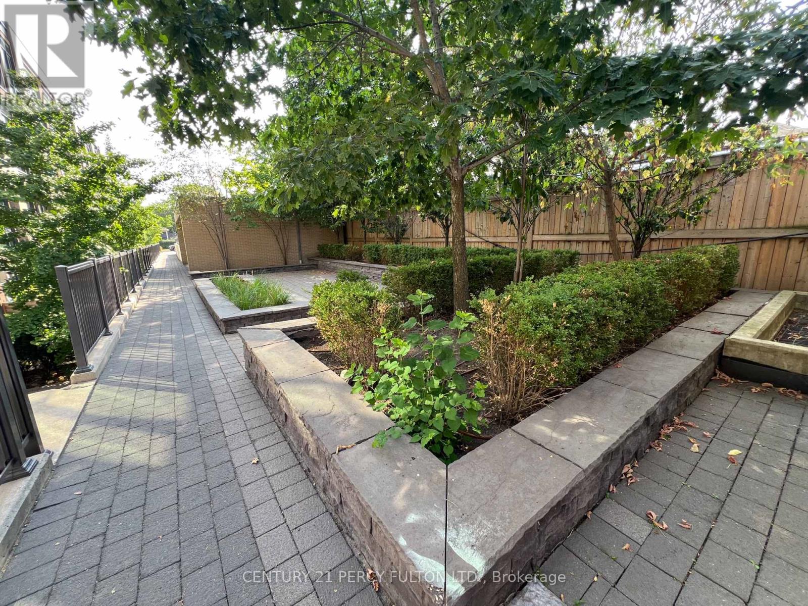 Photo 18 of 323 639 Lawrence Avenue W, Toronto ON