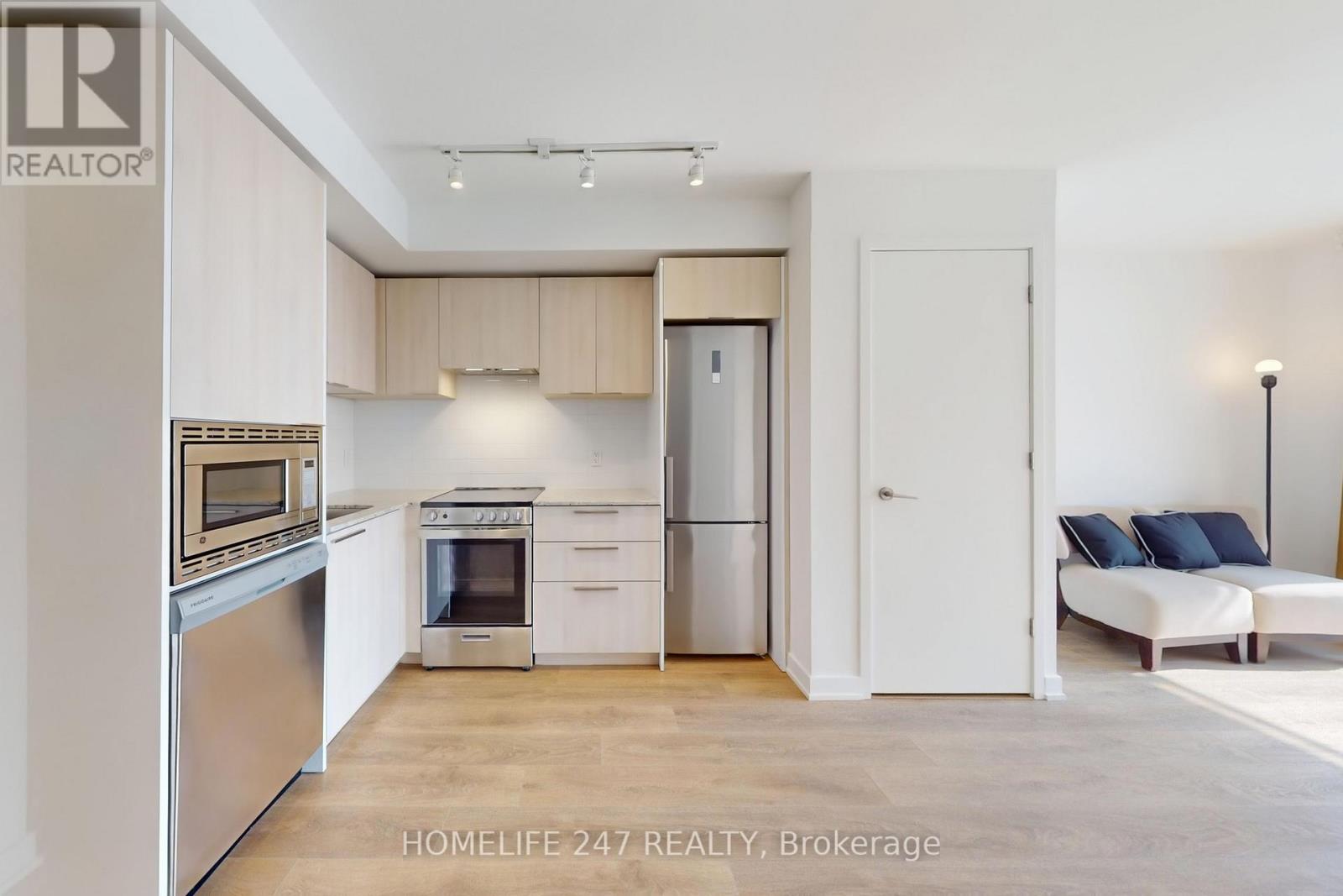 Photo 6 of 2701 501 Yonge Street, Toronto ON