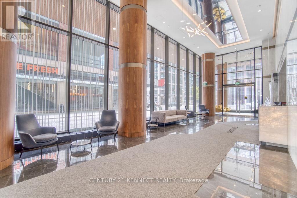 Photo 3 of 3108 19 Bathurst Street, Toronto ON