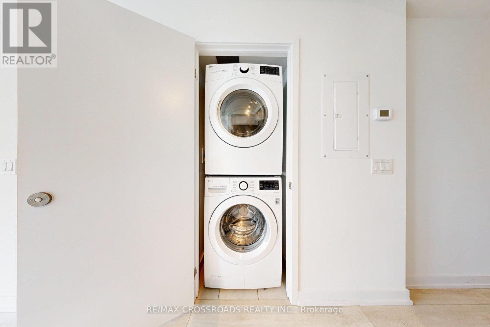 Photo 8 of 808 225 Sumach Street, Toronto ON