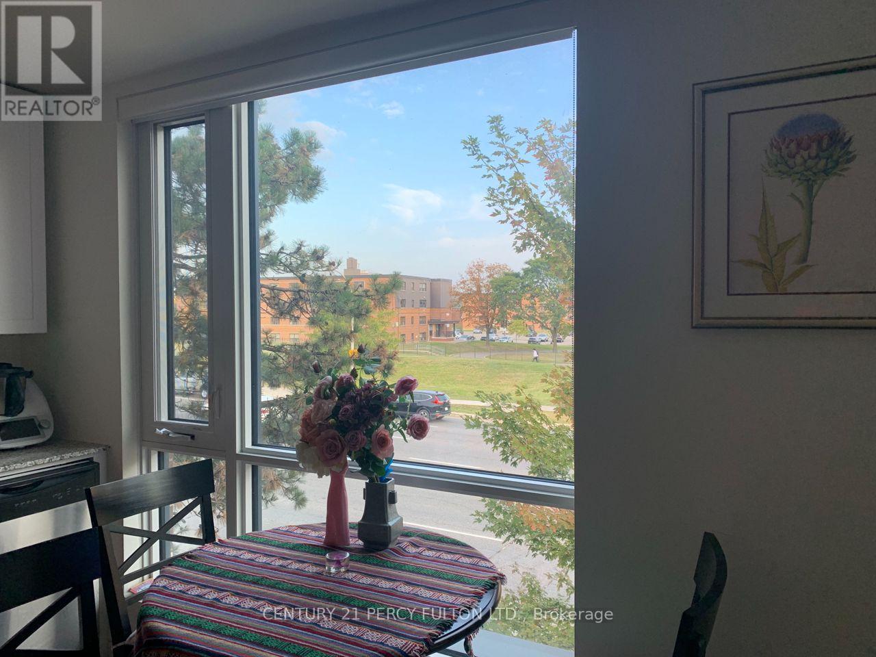 Photo 39 of 323 639 Lawrence Avenue W, Toronto ON
