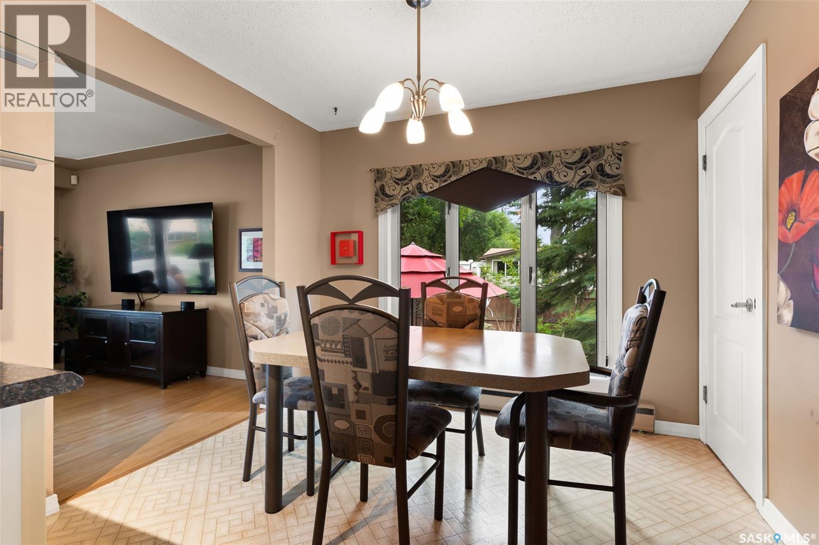 Photo 12 of 86 Langley Street, Regina SK