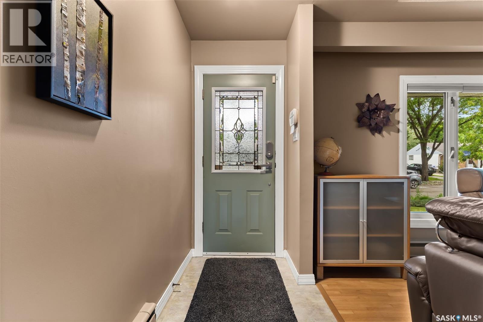 Photo 2 of 86 Langley Street, Regina SK