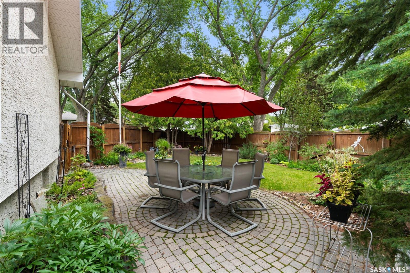 Photo 32 of 86 Langley Street, Regina SK