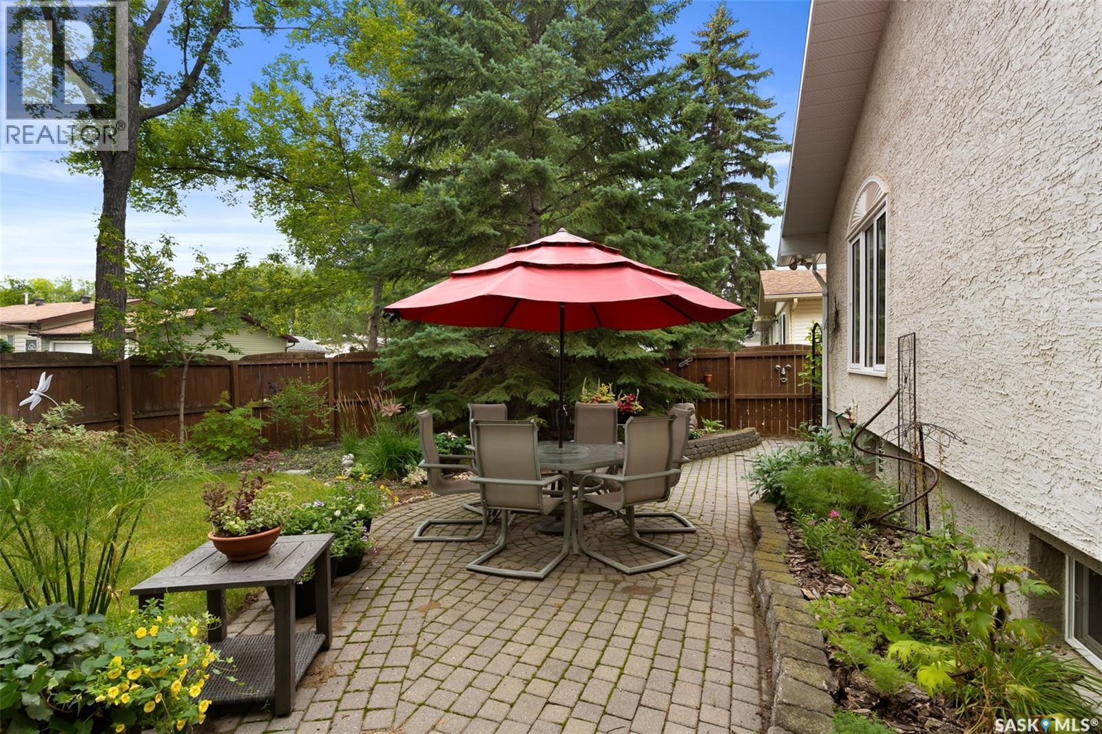 Photo 33 of 86 Langley Street, Regina SK
