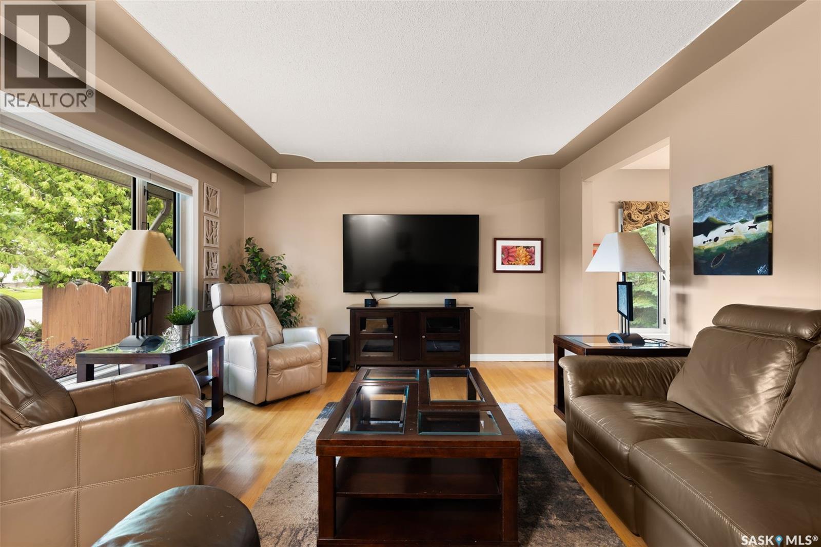Photo 4 of 86 Langley Street, Regina SK