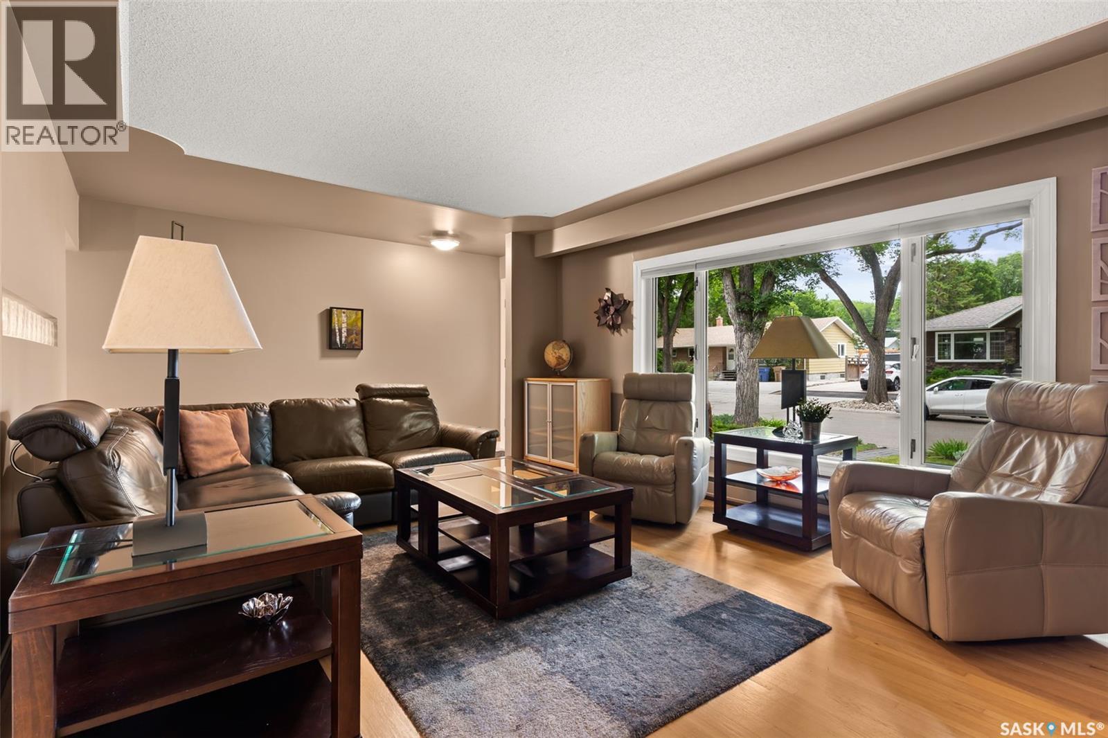 Photo 6 of 86 Langley Street, Regina SK