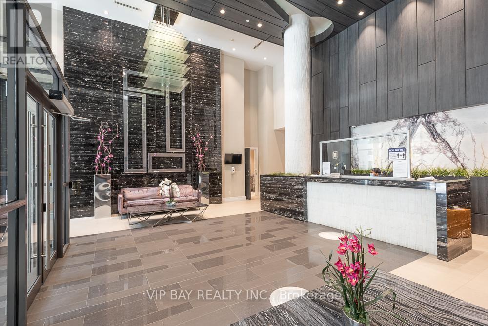Photo 7 of Nw 817 9201 Yonge Street, Richmond Hill ON