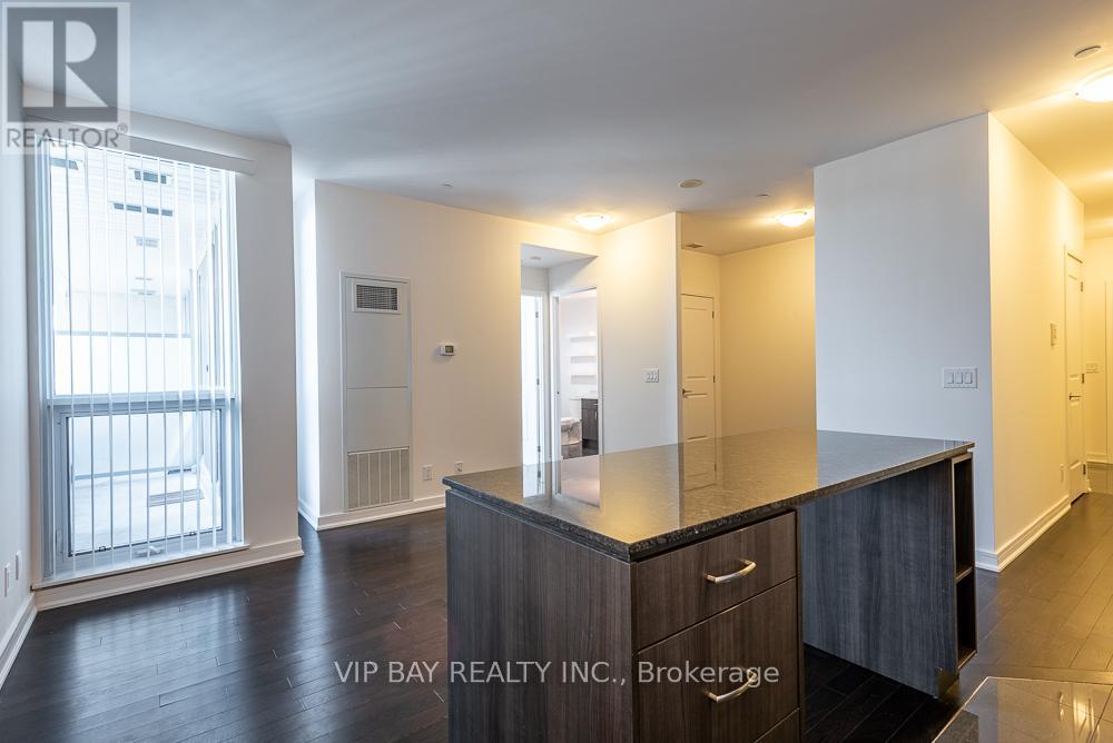Photo 18 of Nw 817 9201 Yonge Street, Richmond Hill ON