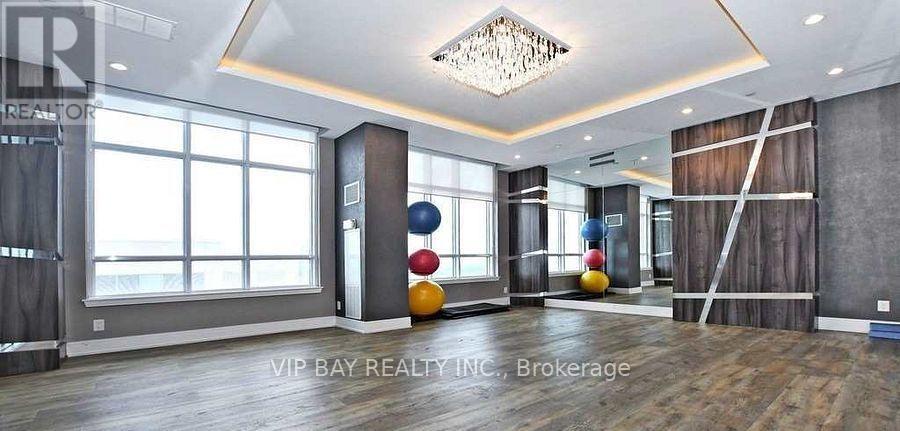 Photo 20 of Nw 817 9201 Yonge Street, Richmond Hill ON