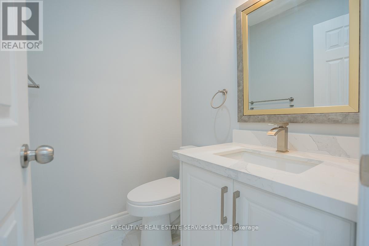 Photo 21 of 46 Willowbrook Drive, Whitby ON