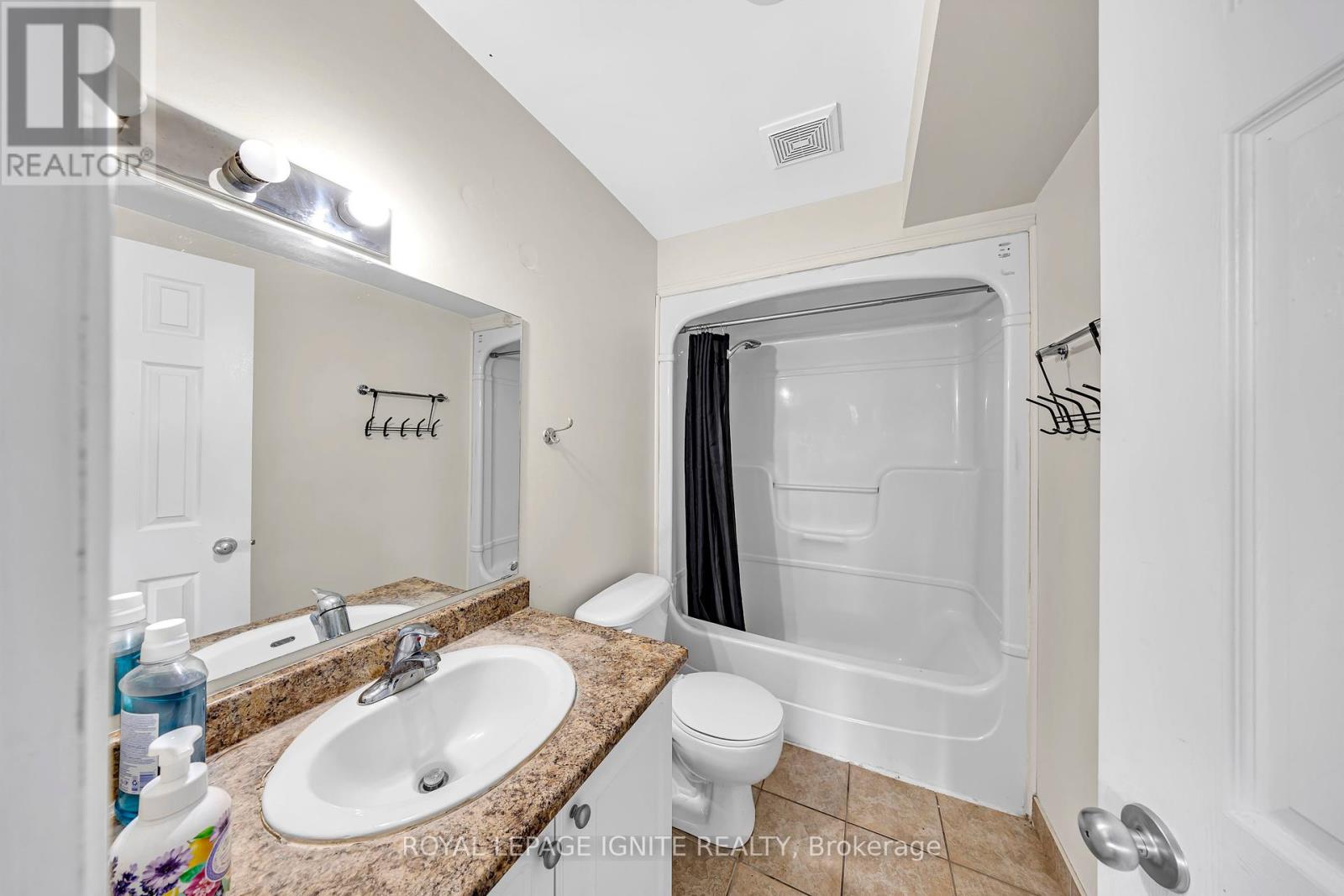 Photo 24 of 327 Spruce Street, Waterloo ON