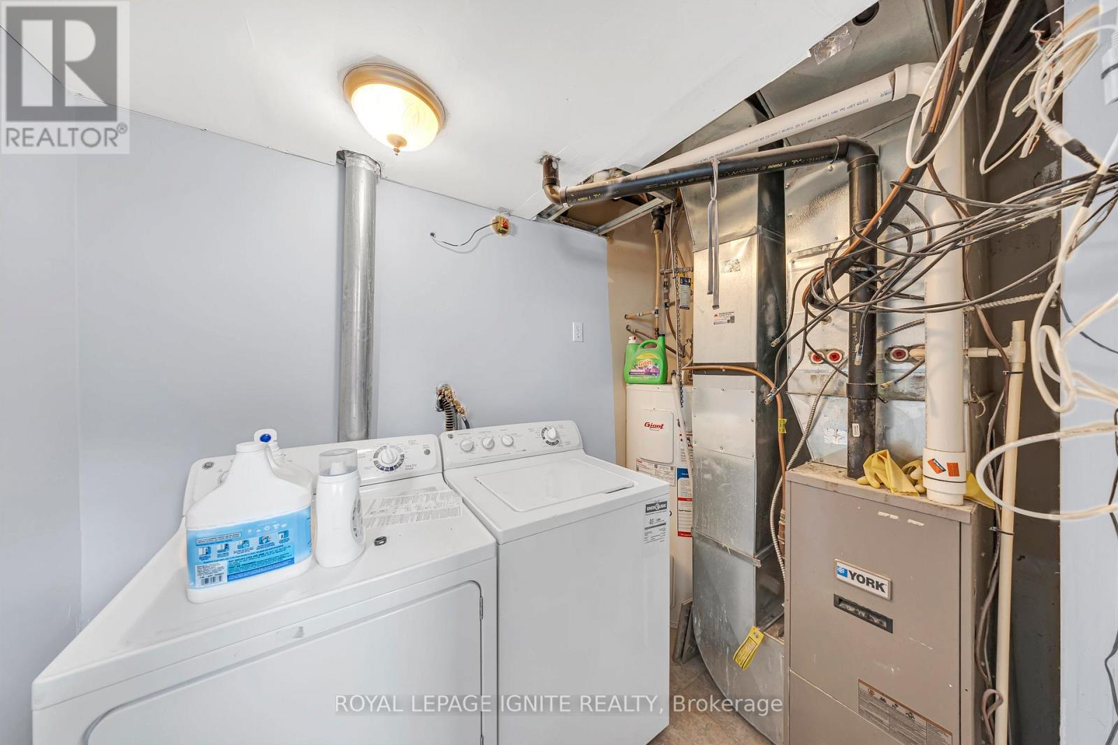 Photo 36 of 327 Spruce Street, Waterloo ON