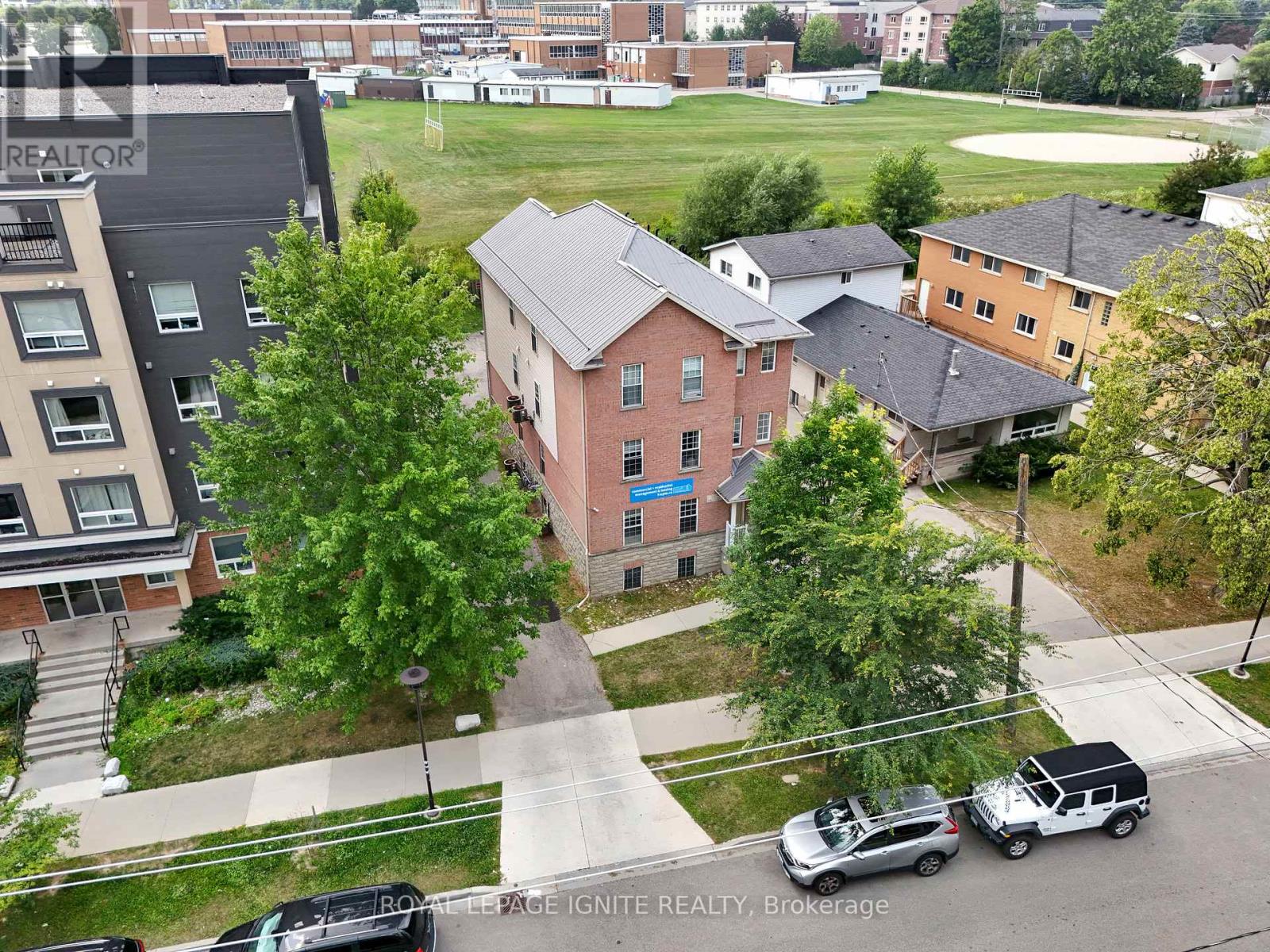 Photo 28 of 327 Spruce Street, Waterloo ON