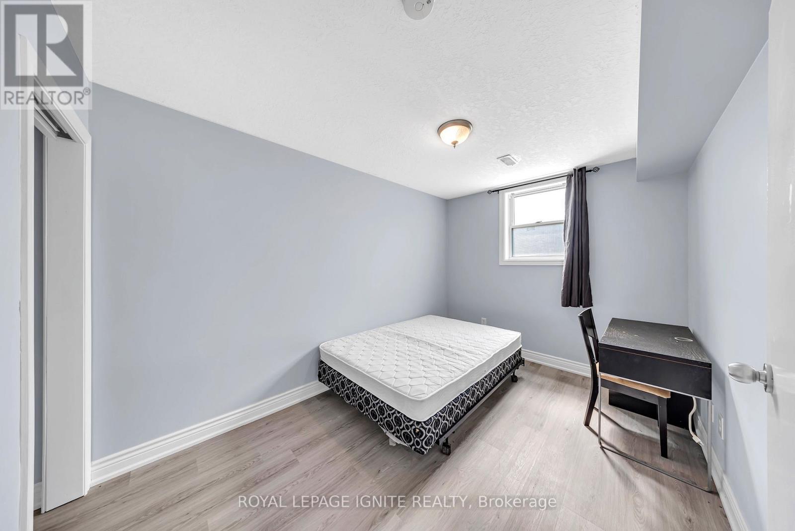 Photo 37 of 327 Spruce Street, Waterloo ON