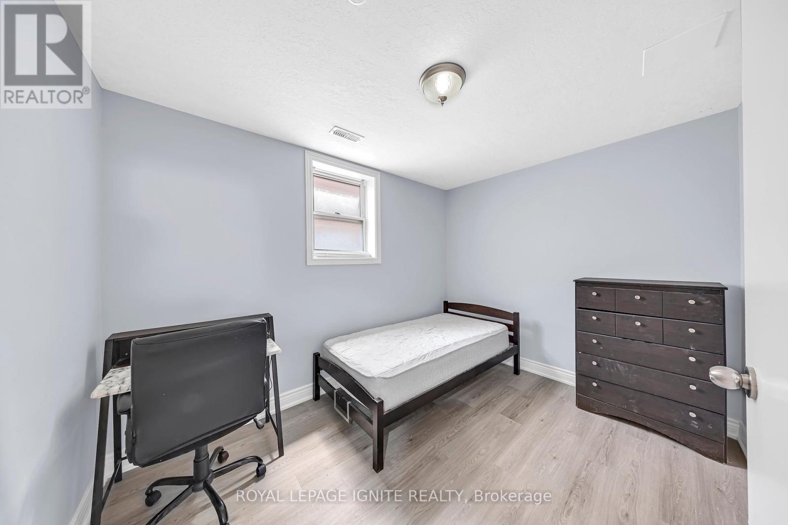 Photo 42 of 327 Spruce Street, Waterloo ON