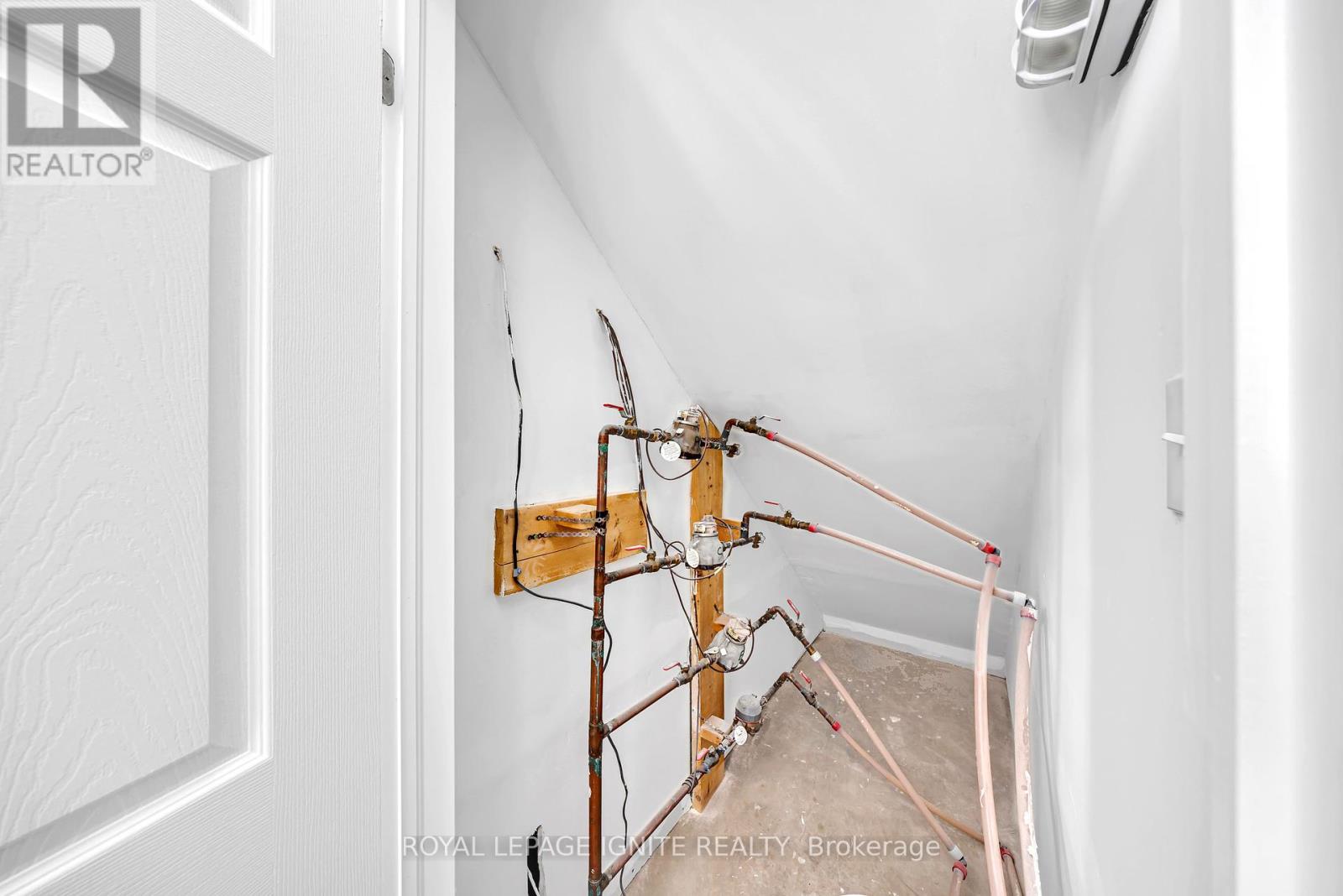Photo 17 of 327 Spruce Street, Waterloo ON
