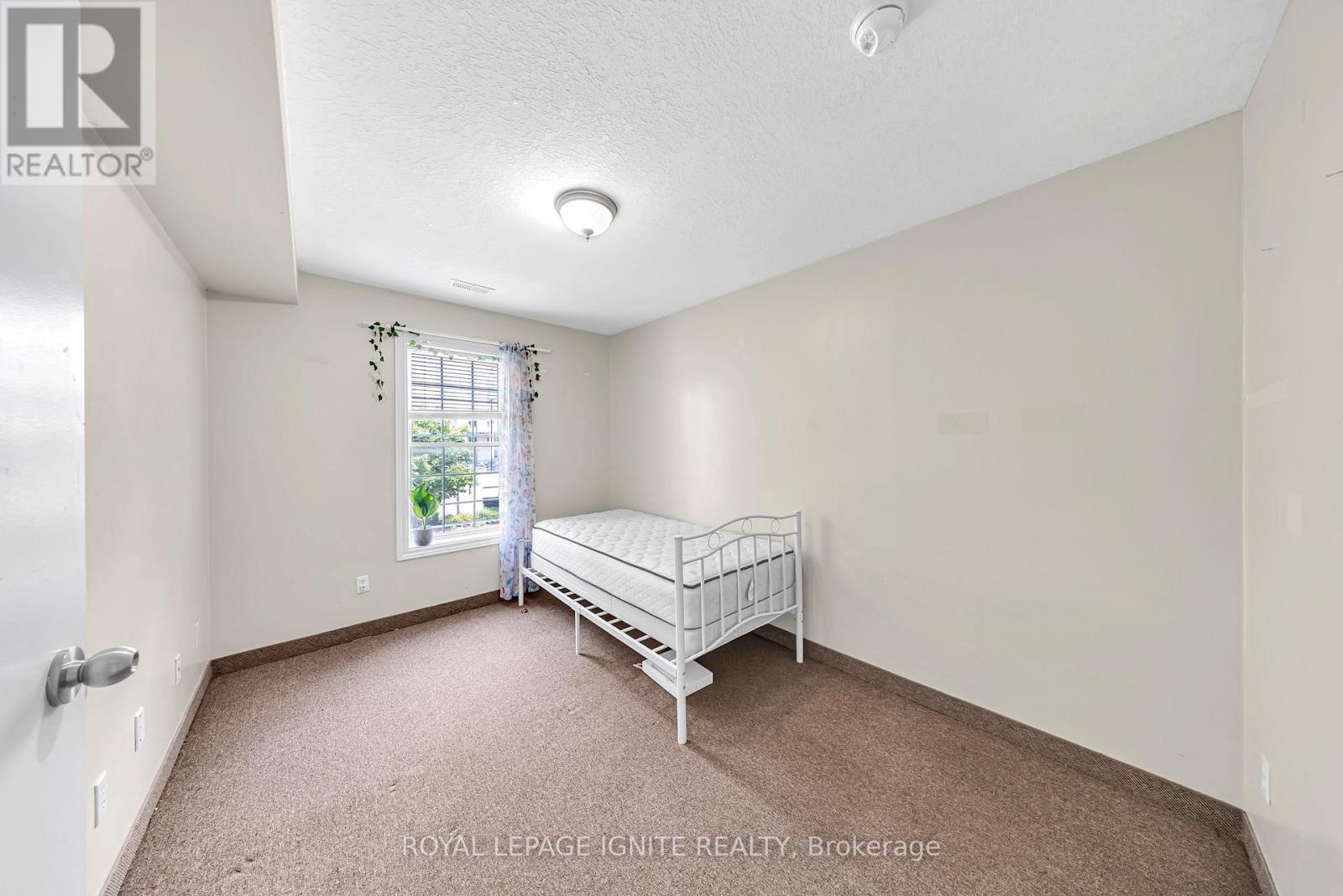 Photo 44 of 327 Spruce Street, Waterloo ON