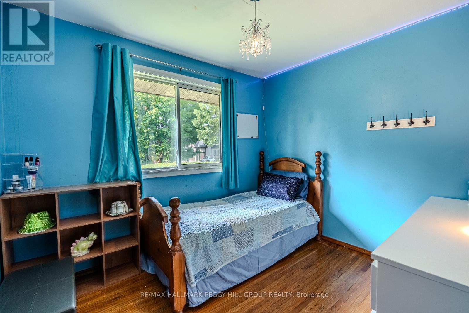 Photo 4 of 250 Sunnybrae Avenue, Innisfil ON
