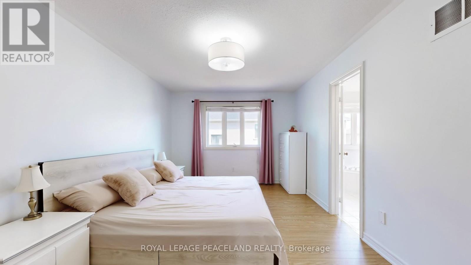 Photo 24 of 16 Lealinds Road, Vaughan ON