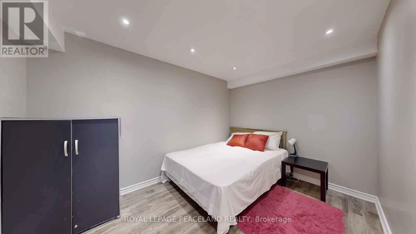 Photo 40 of 16 Lealinds Road, Vaughan ON