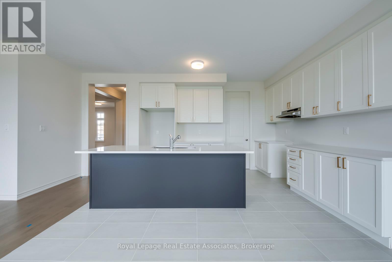 Photo 9 of 89 Bluebird Boulevard, Adjalatosorontio ON