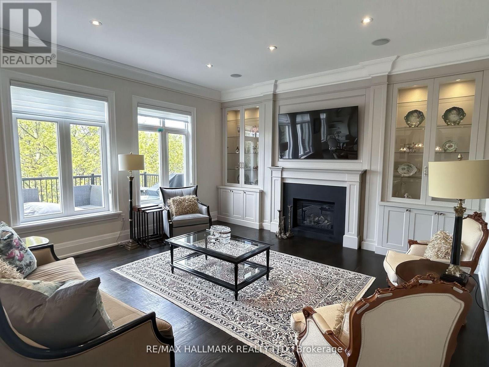 Photo 34 of 4 A Long Hill Drive, Richmond Hill ON